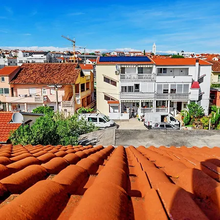 Duplex In Peaceful Area - זאדאר