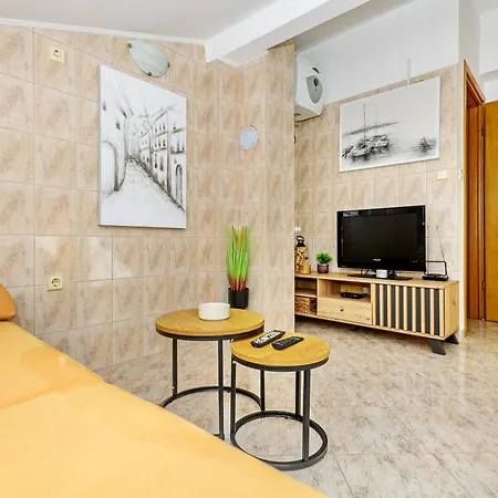דירה Duplex In Peaceful Area -