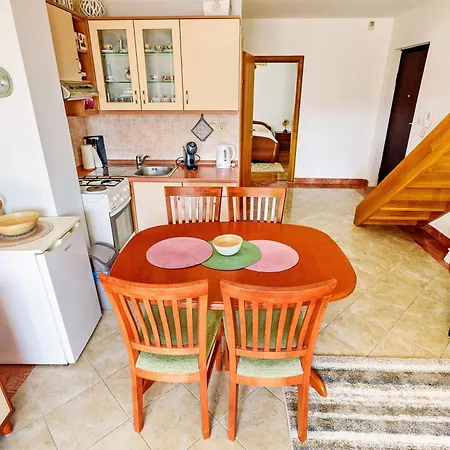 דירה Duplex In Peaceful Area - *