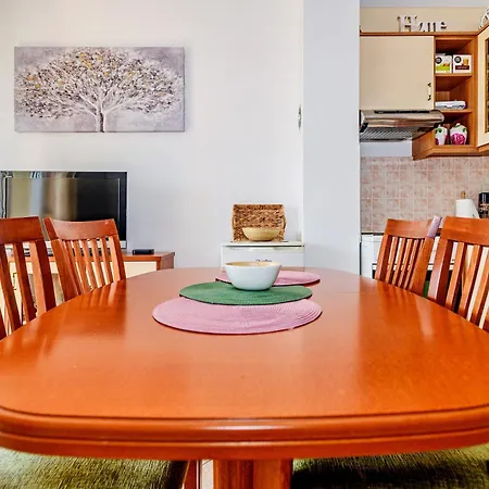 Duplex In Peaceful Area - Apartamento