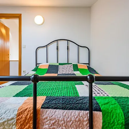 Duplex In Peaceful Area - Apartament