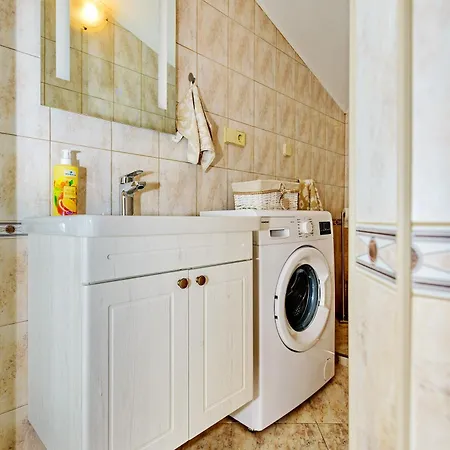 Duplex In Peaceful Area - * Задар