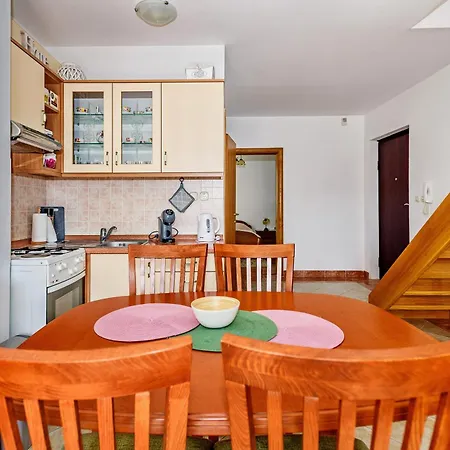 Апартаменти Duplex In Peaceful Area - Задар